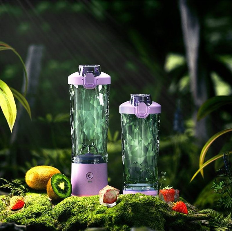Product image Licuadora y extractor de jugos portátil — Licuadora personal para batidos y smoothies, con 6 cuchillas — Mini licuadora y utensilio de cocina
